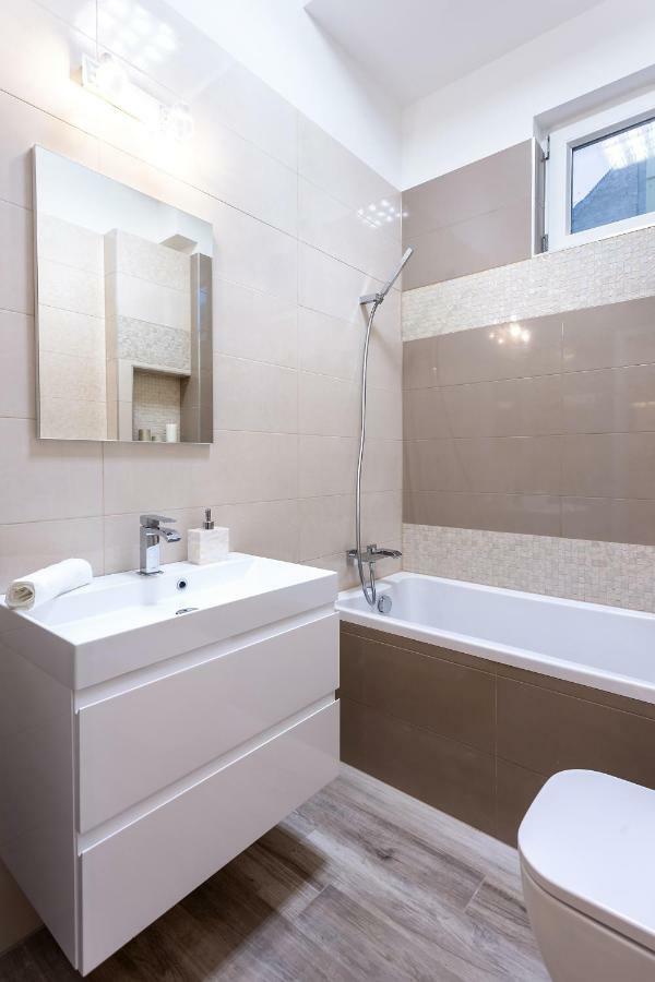 Xen Premium Apartment بودابست المظهر الخارجي الصورة